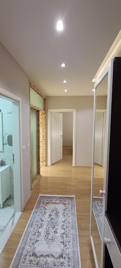 Luxury Blloku Tirana Apartment Eksteriør billede