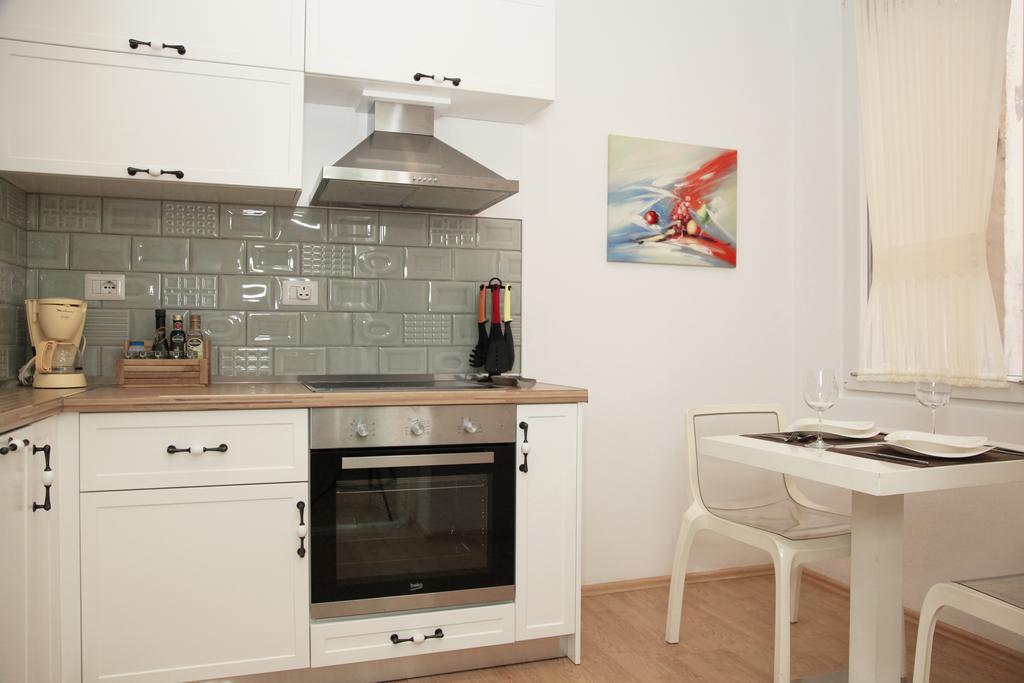Luxury Blloku Tirana Apartment Eksteriør billede